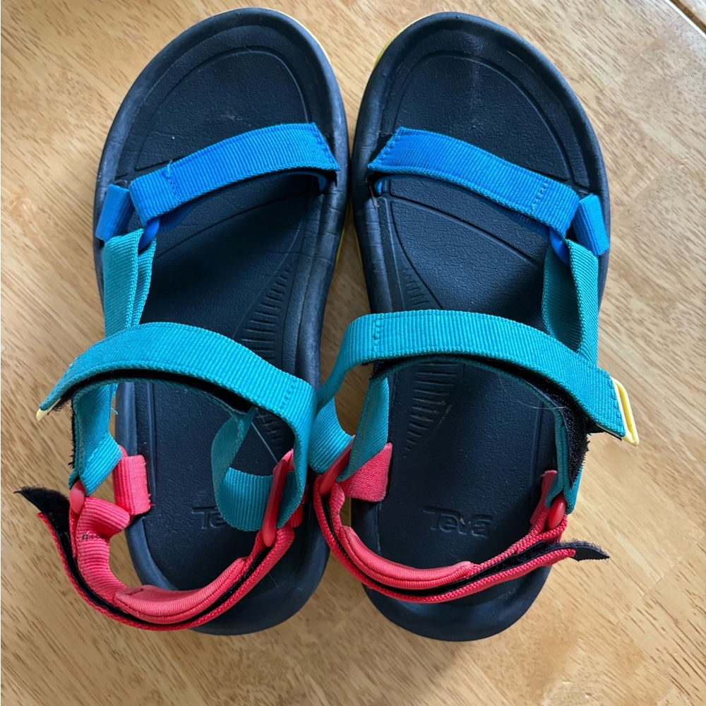 Teva Hurricane Sandals 7